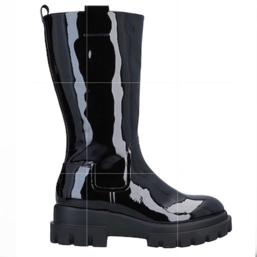 AGL patent leather boots size 37 NEW